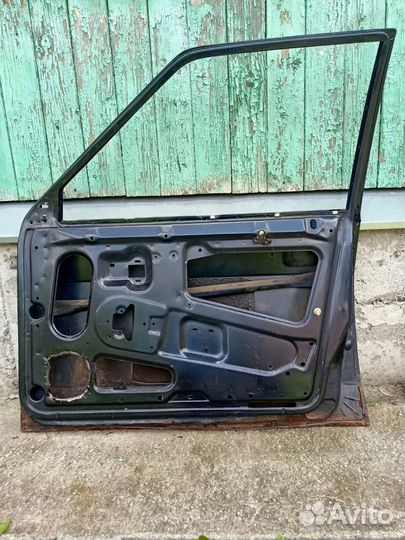 Передняя правая (пассажирская) дверь ваз 2113-2115