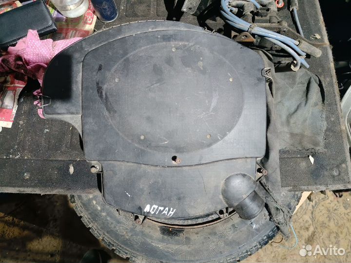 Корпус воздушного фильтра Renault logan 1