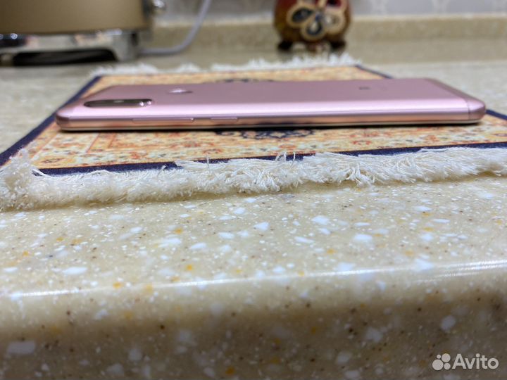 Xiaomi Redmi Note 5, 4/64 ГБ