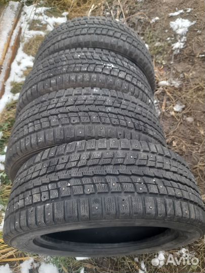 Dunlop SP Winter Ice 01 205/55 R16