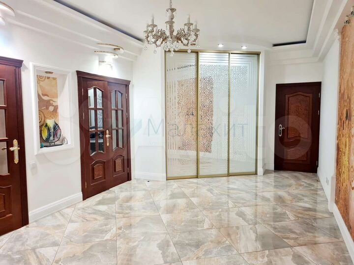 3-к. квартира, 185 м², 5/7 эт.