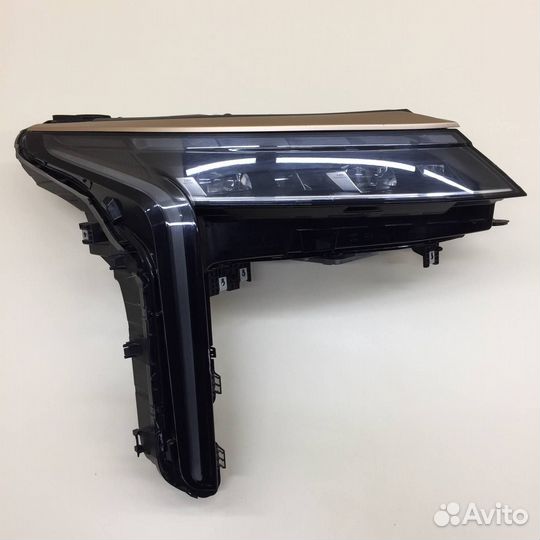 Б/У Б/У Фара правая 605001006AA exeed