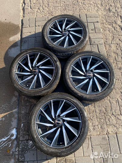 Колеса в сборе r17 5*114*3(4 штуки)
