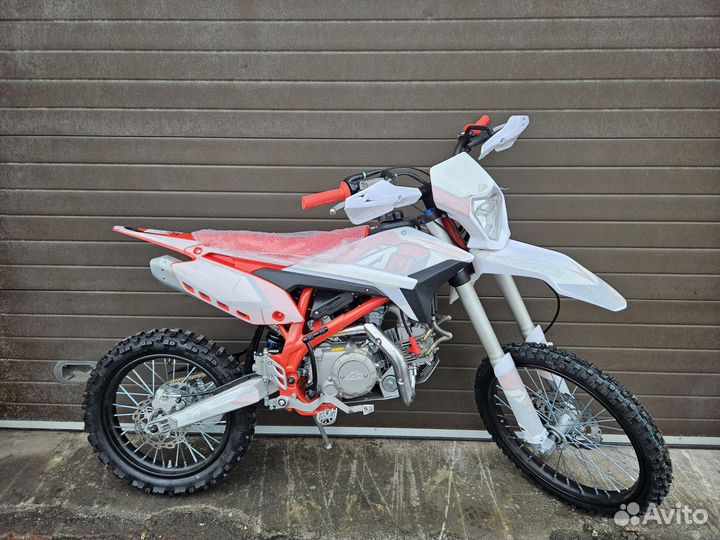Продам новые питбайки Linhai-Yamaha 150кубов 19/16