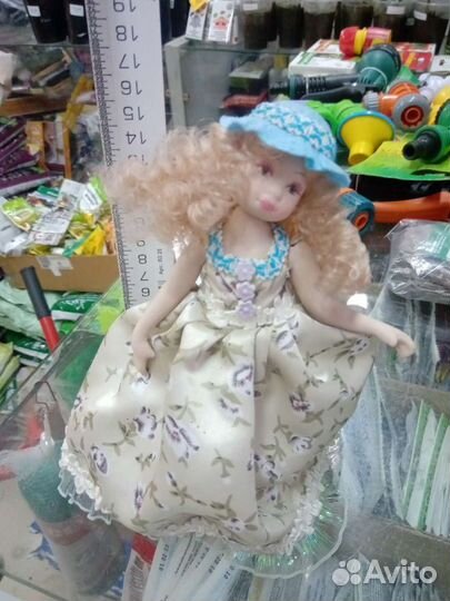 Коллекционная кукла