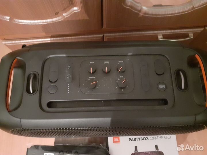 JBL PartyBox The-Go оригинал