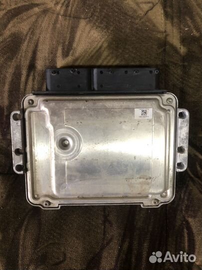 Эбу двигателем hyundai solaris 1.4 АКПП 2013 год