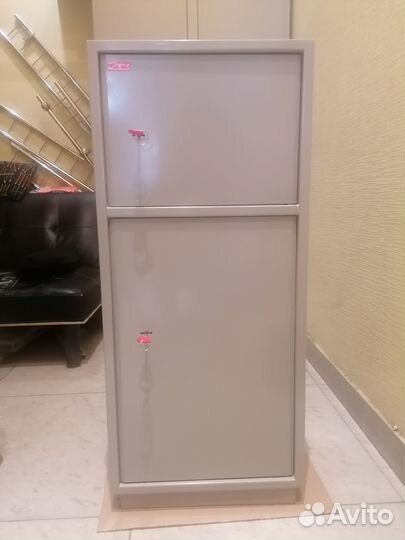 Шкаф металлический кбс 042Т