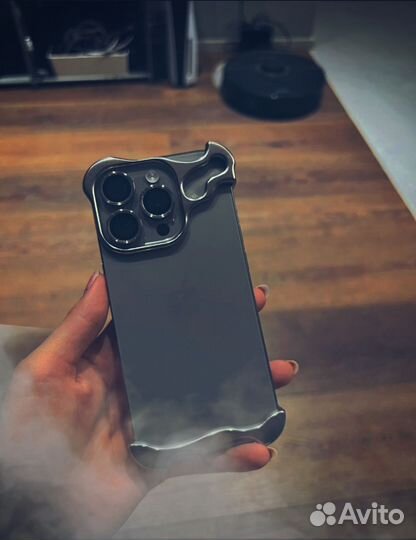 Чехол на iPhone 13 pro max алюминиевый