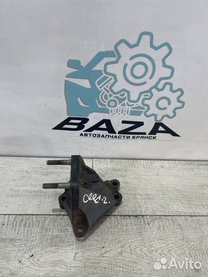 Кронштейн двигателя Kia Ceed 2