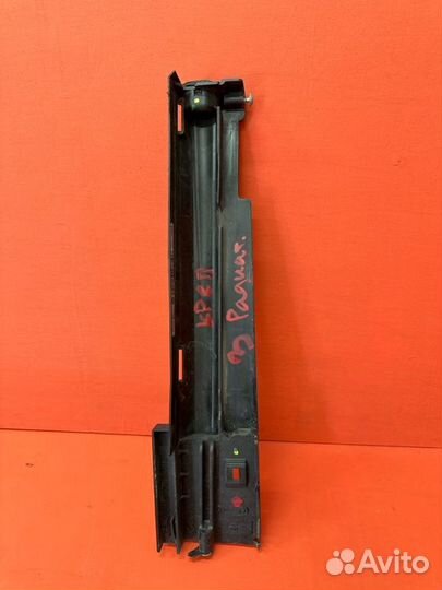 Кронштейн решетки радиатора Bmw 118I F20 N13B16