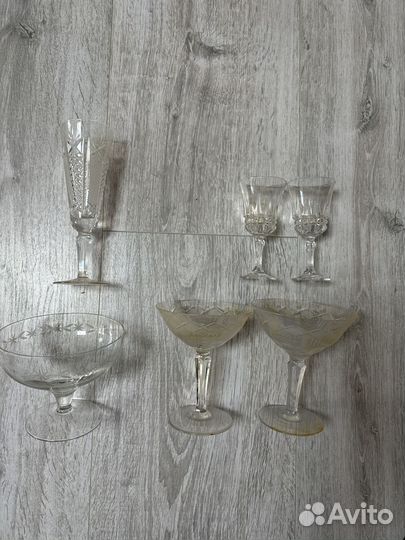 Хрустальные стаканы рюмки бокалы