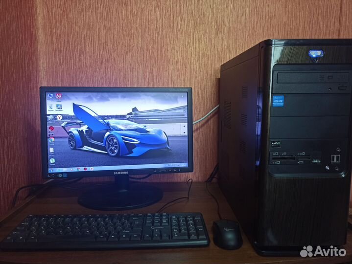 Компьютер в сборе с монитором