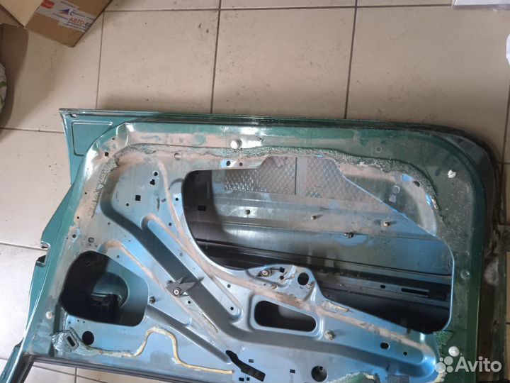 Дверь передняя Peugeot 206