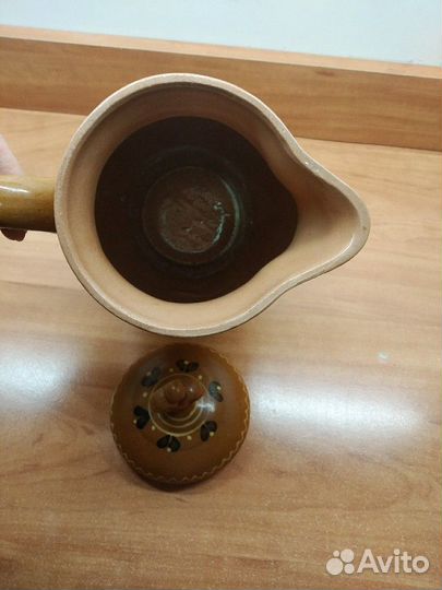 Кувшин с крышкой