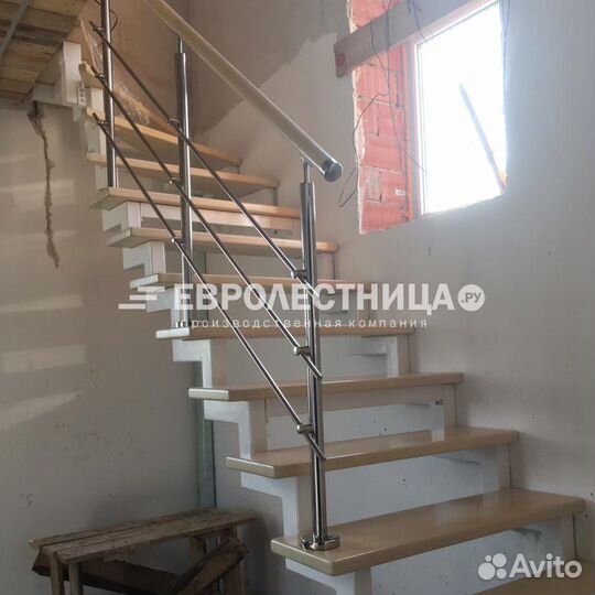 Лестница на второй этаж