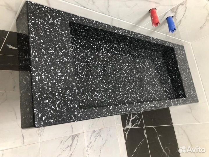 Столешница в ванную из искусственного камня
