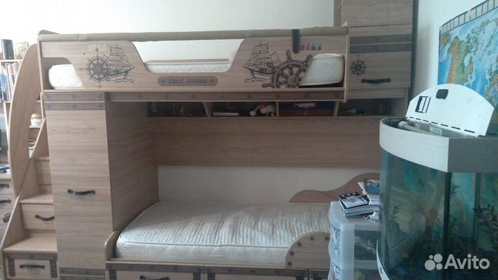 Двухъярусная кровать бу с матрасами