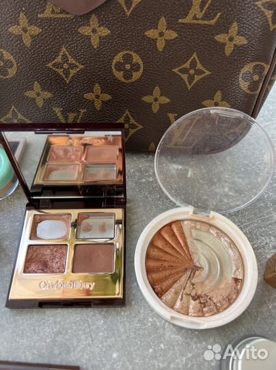 Набор косметики Charlotte Tilbury