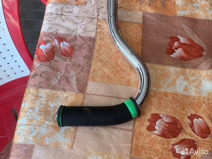 Ручка поддерживать начинающих велосипедистов