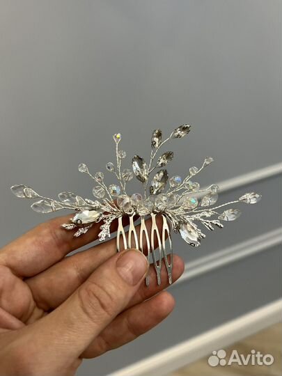 Свадебное украшение в прическу на гребне