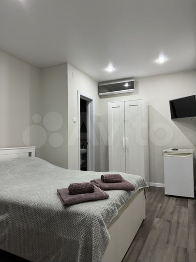 Комната 15 м² в 5-к., 1/3 эт.