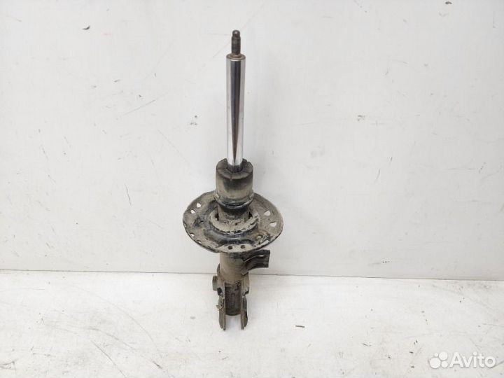 Амортизатор передний правый Kia Sportage 4