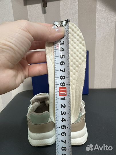 Кроссовки для мальчика 23