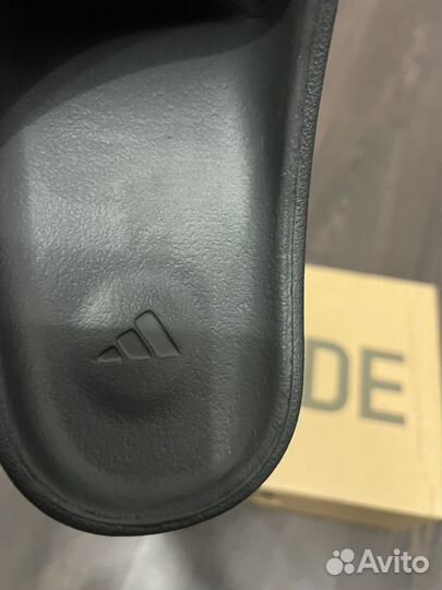 Тапки Yeezi slide 40,5