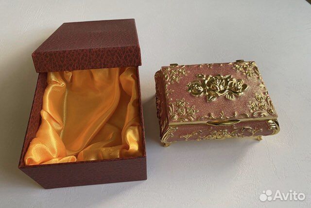 Изящная шкатулка