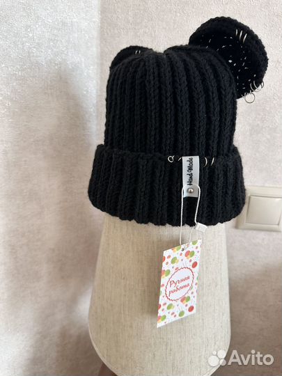 Шапка с пирсингом