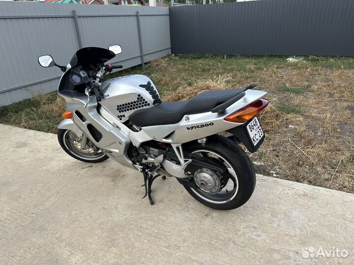 Honda VFR 800