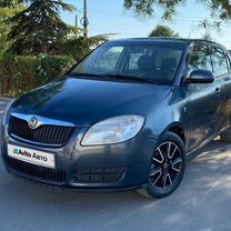 Skoda Fabia 1.6 AT, 2009, 200 000 км, с пробегом, цена 695 000 руб.