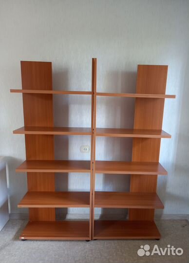 Стеллажи деревянные- 2 шт