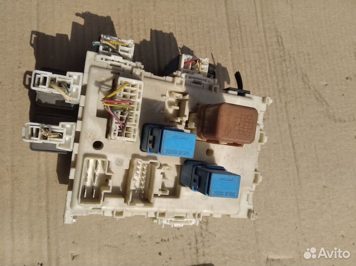 Блок предохранителей Ниссан Примера П12