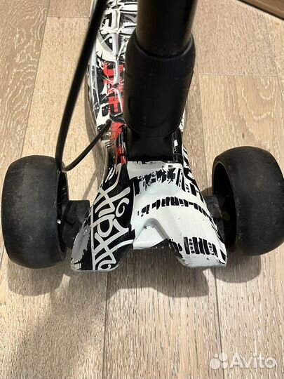 Складной трехколесный самокат Scooter Maxi