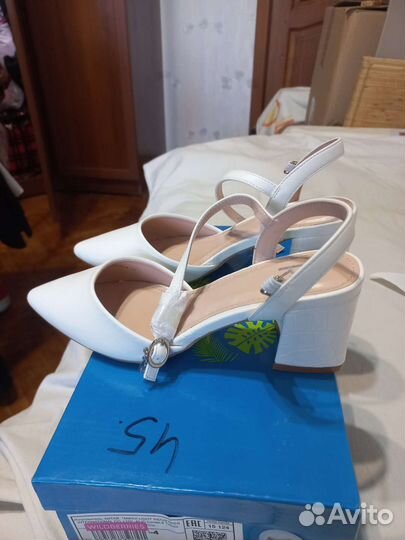 Босоножки женские 37 размер