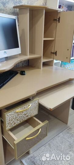 Компьютерный стол