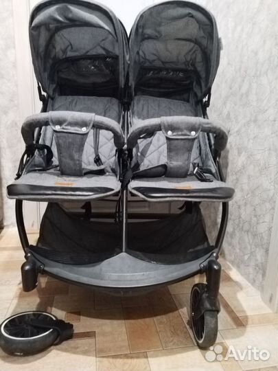 Прогулочная коляска для двойни