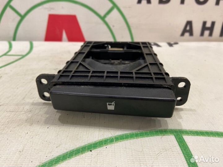 Подстаканник Toyota Avensis T25 1zzfe 2008