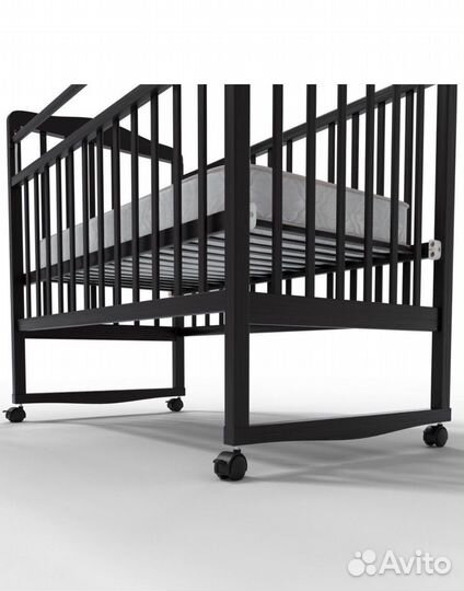 Кроватка детская с матрасом