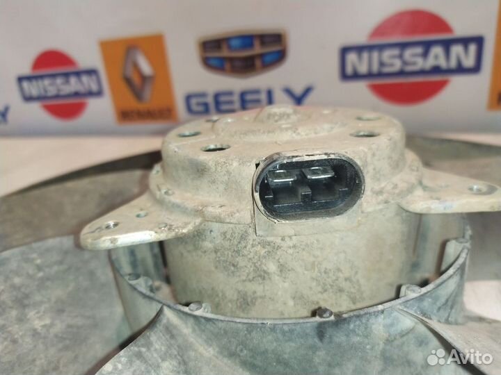 Вентилятор радиатора охлаждения двигателя диффузор