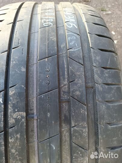 Nokian Tyres Hakka Black 275/40 R20
