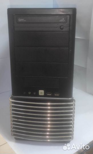 Корпус ATX для компьютера