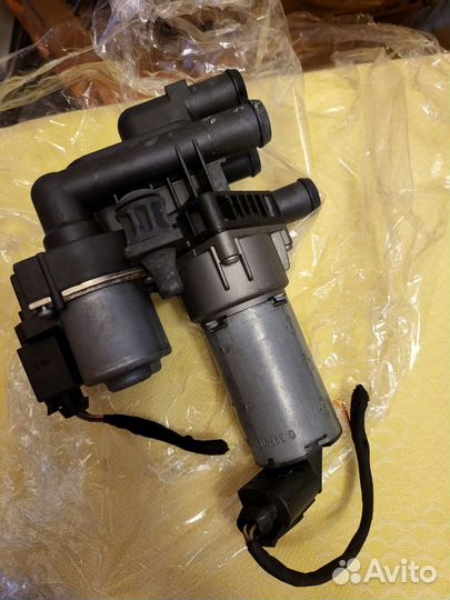 Рециркуляуионный насос отопителя с клапанами w220