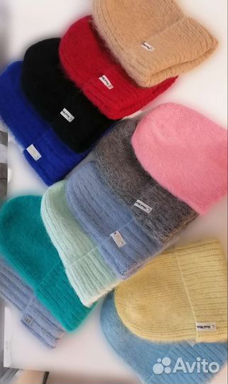 Шапки вязанные из пуха норки ручная работа