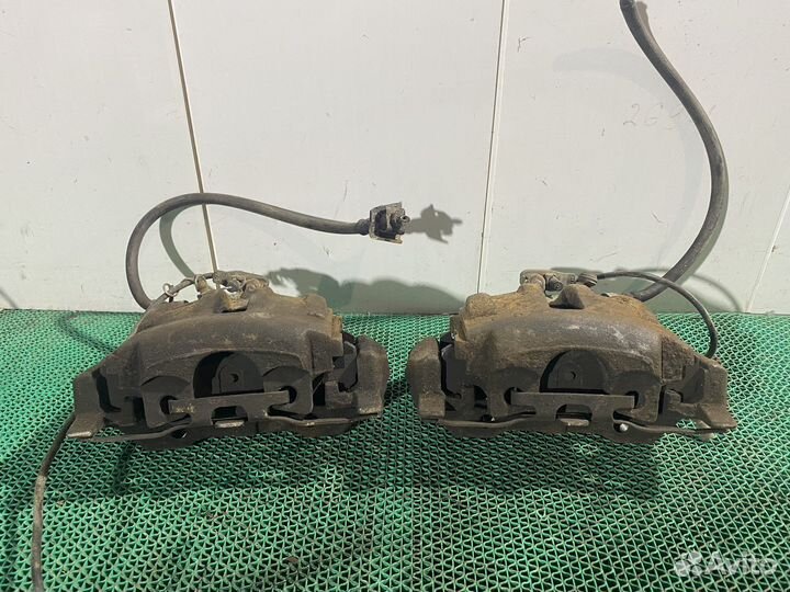 Суппорт задний L R Mercedes Sprinter 2012