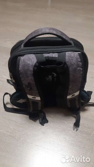 Школьный рюкзак