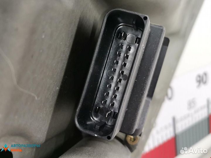 Стеклоподъемник электрический задний правый