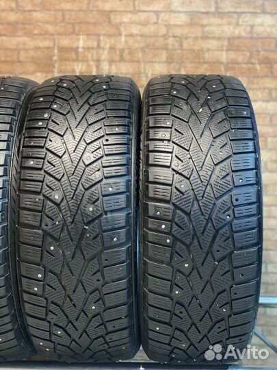 Gislaved NordFrost 100 215/55 R17